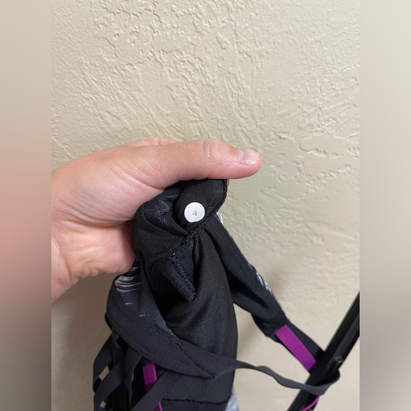 Lululemon Hot to Street Tank Size 4 - Picture 8 of 8